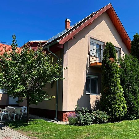 Lavender Apartment Siófok Extérieur photo